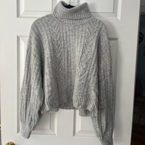 H&M Light Gray Cable Knit Turtleneck Sweater